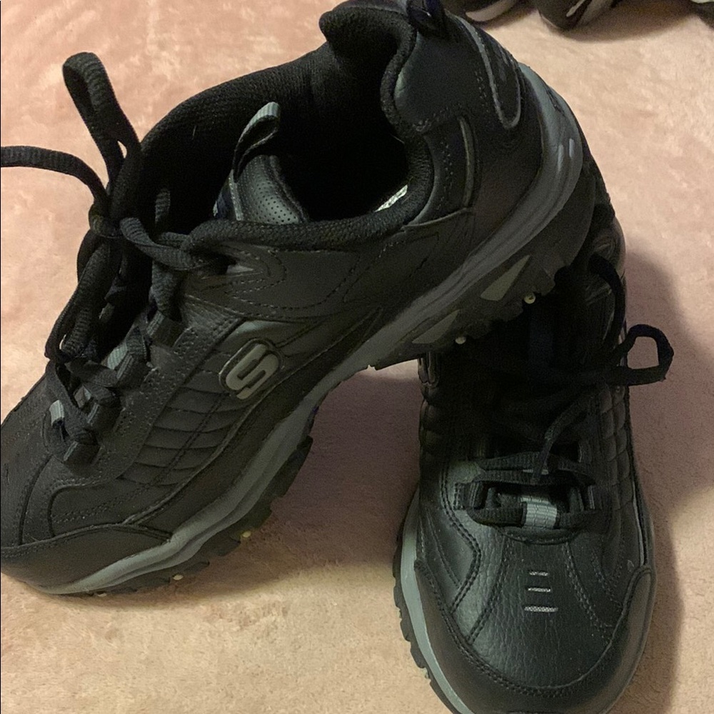New Skechers extra wide Men's Black Athletic Shoes size 10